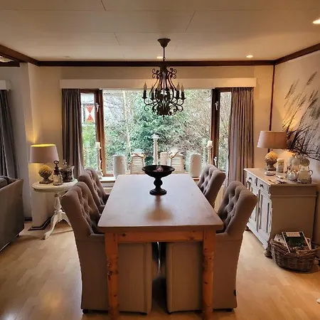 Chalet De Blauwe Reiger Mooi Dubbel In De Veluwse Bossen Putten